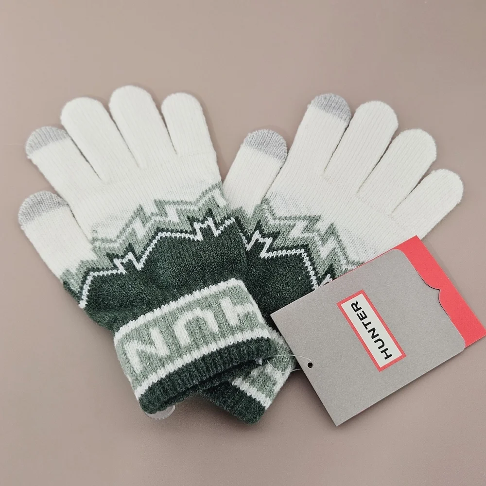 BUNDLE - Hunter Hat Beanie & Glove Set Green Multi Fair Isle Cottagecore Gift